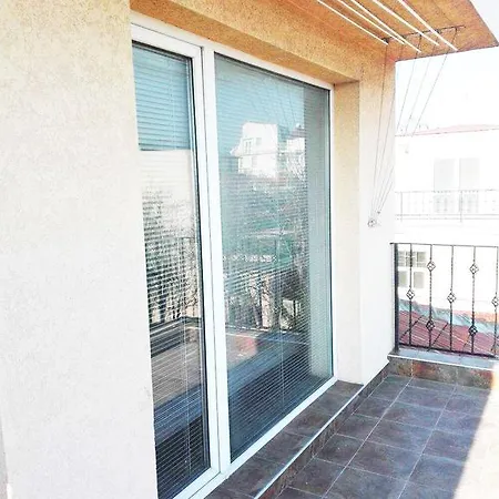 Maisonette Sevastiyan דירה
